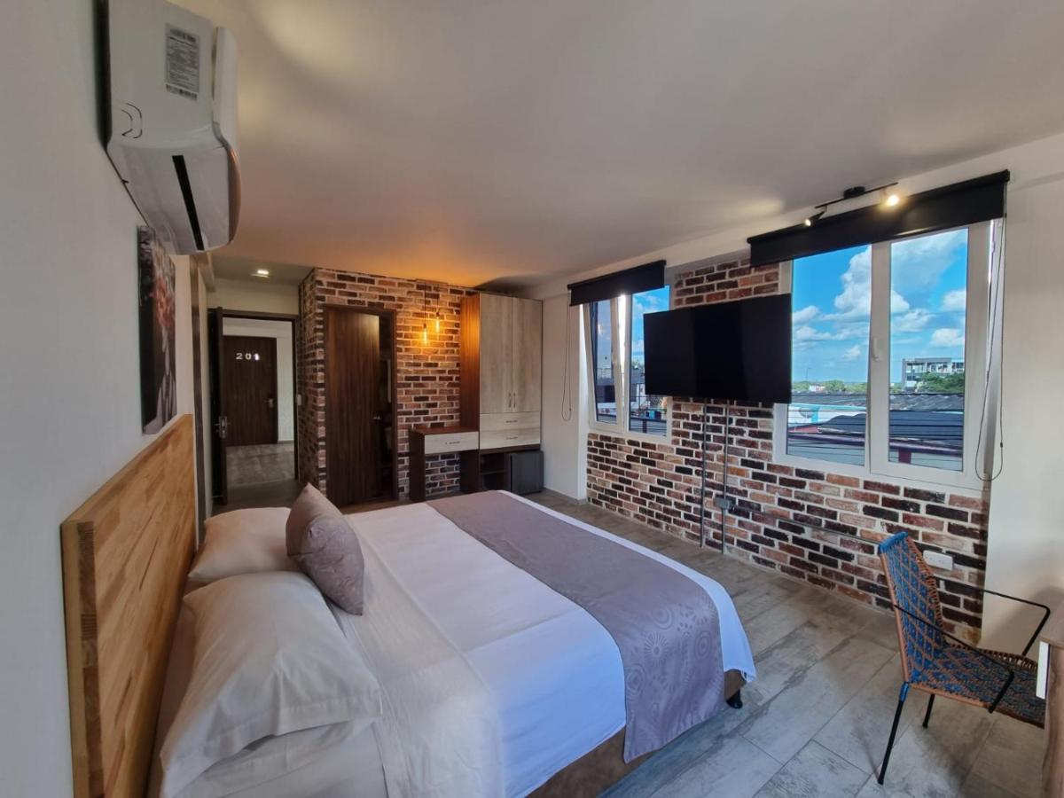 Casa Del Sol Hotel Вилавиченцио Екстериор снимка